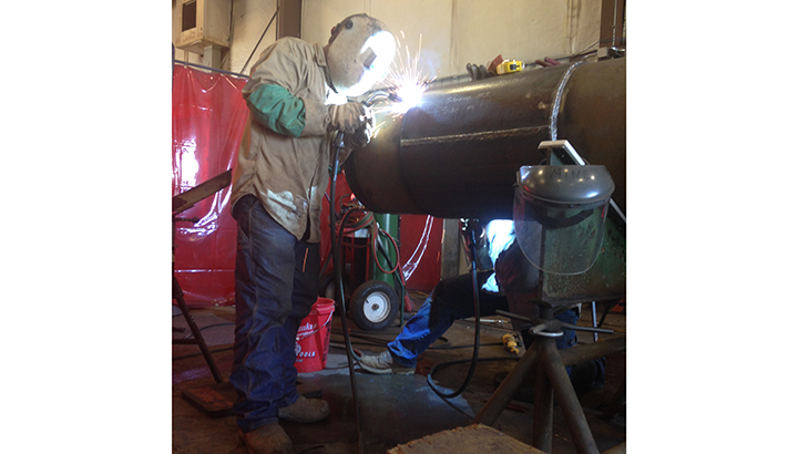 pipe welding application image one welder