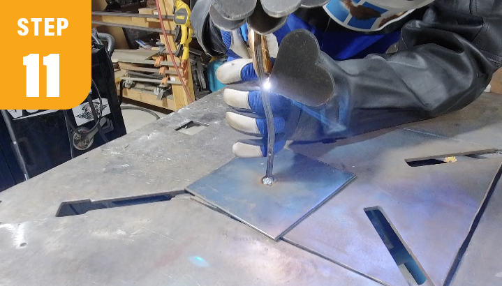 Welding two leaves on to flower stem